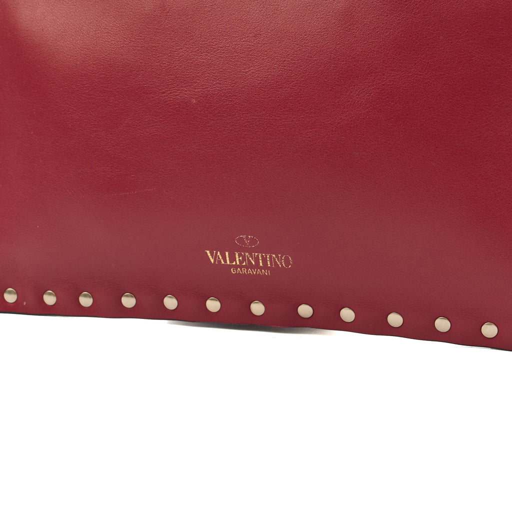 Valentino Clutch Rockstud Pouch in Red, Leather