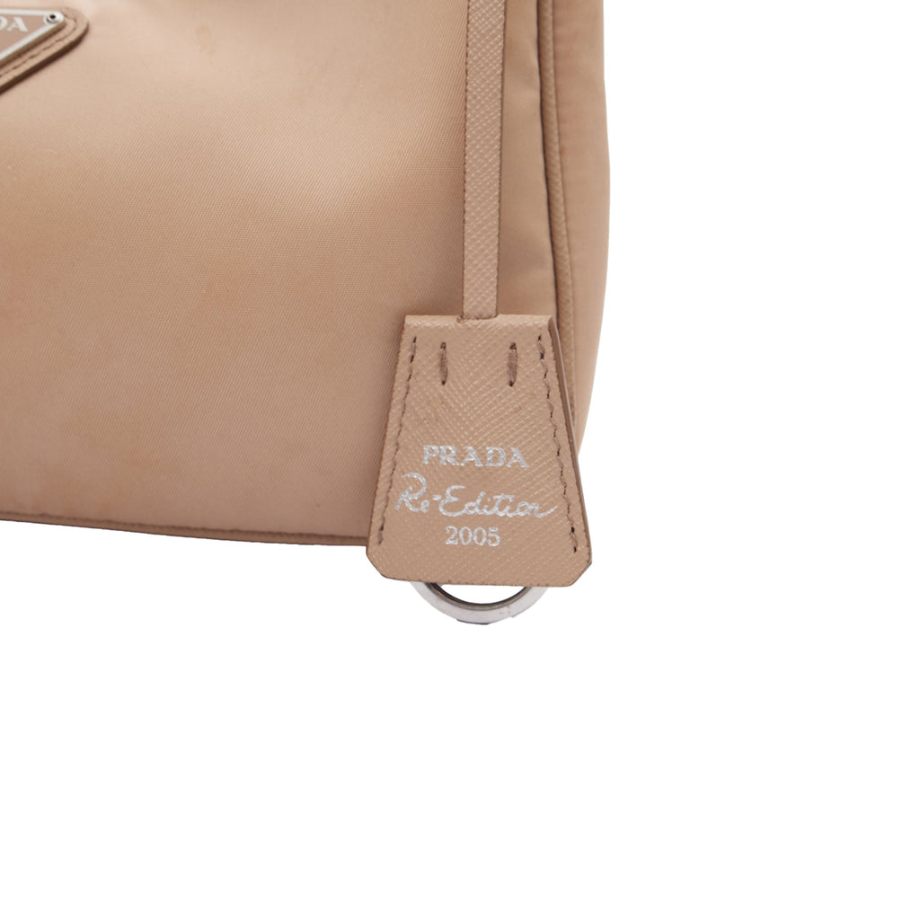 Prada Cross Body Re-Edition 2005 Re-Nylon Bag in Neutral, Nylon