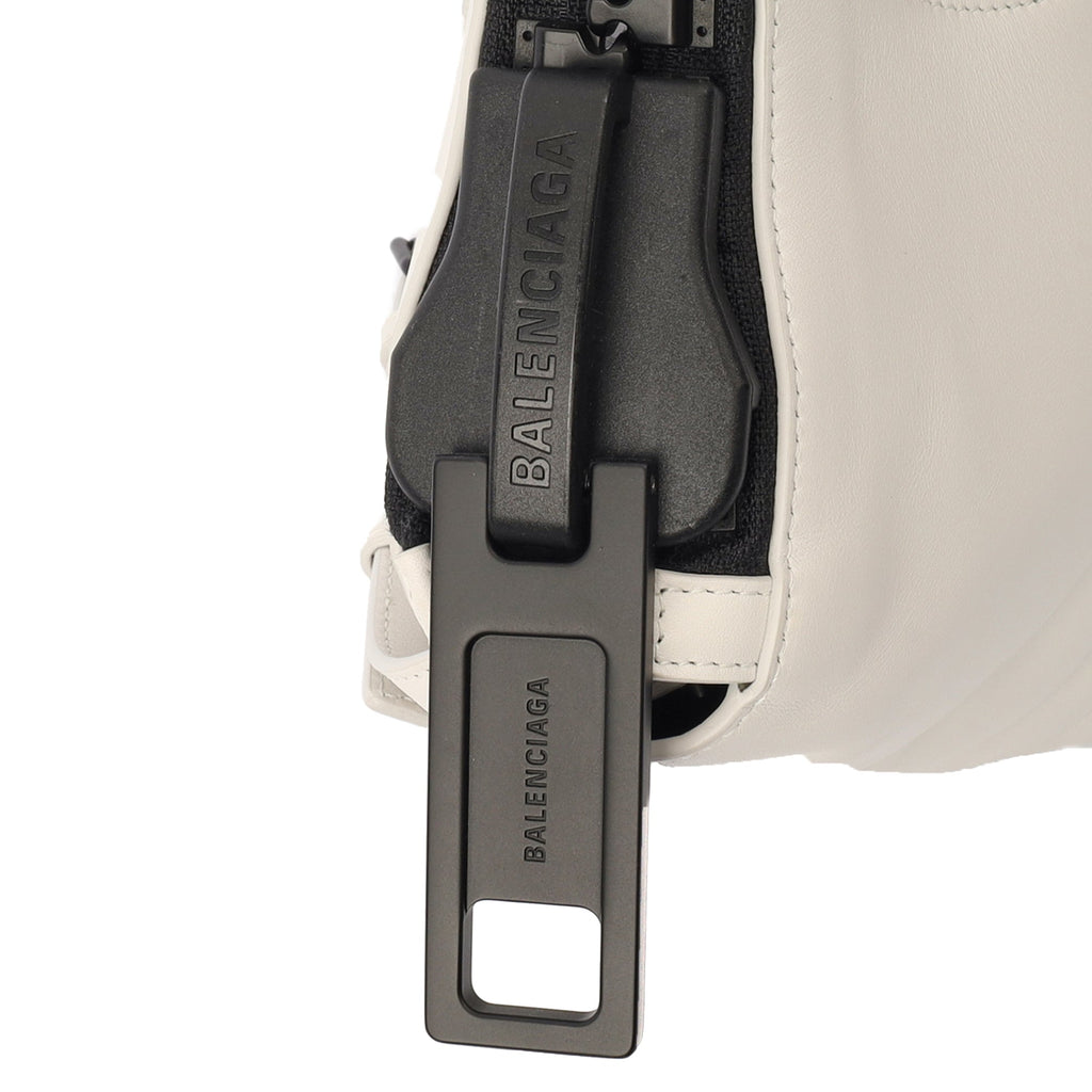 Balenciaga Tote Tote in White, Leather