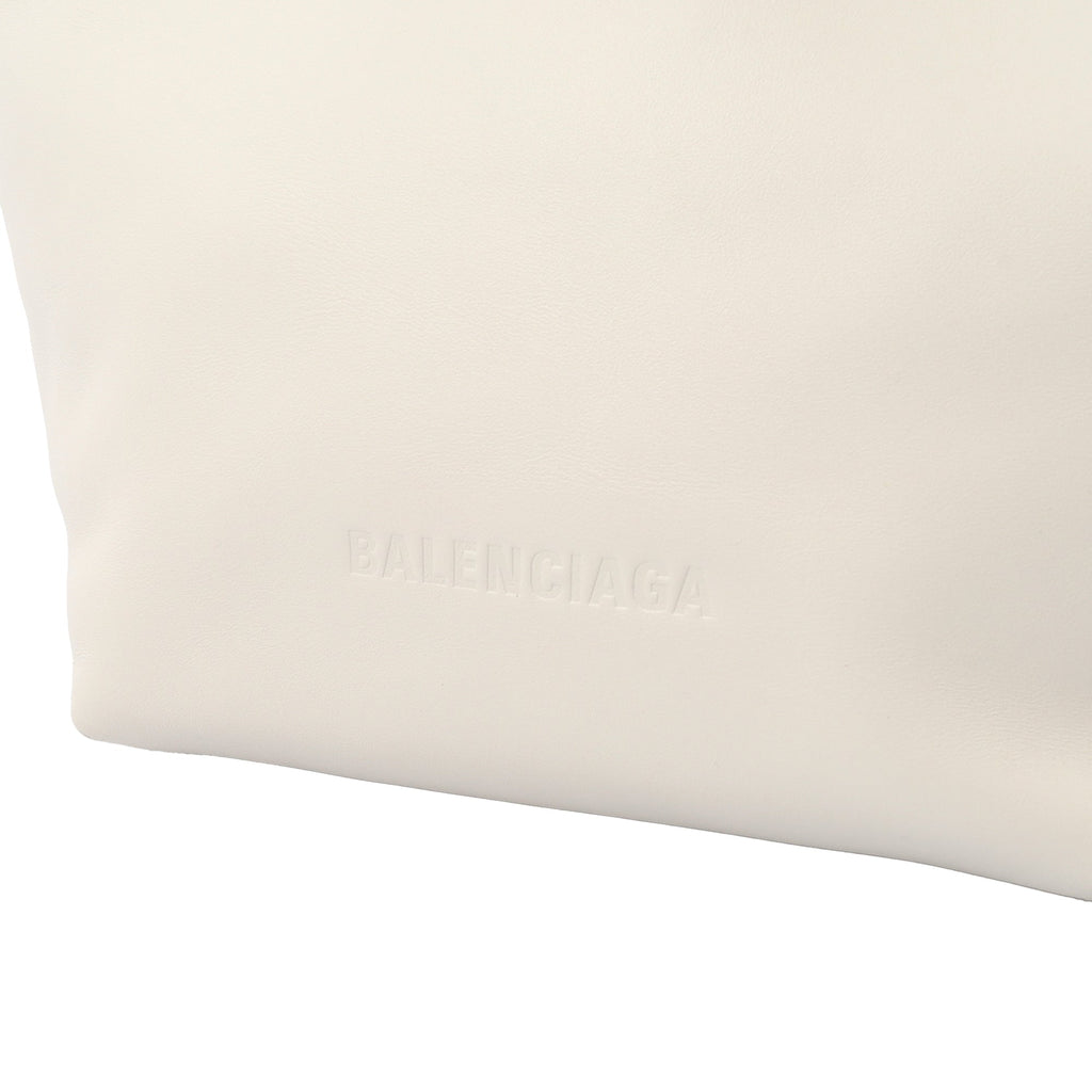 Balenciaga Tote Tote in White, Leather