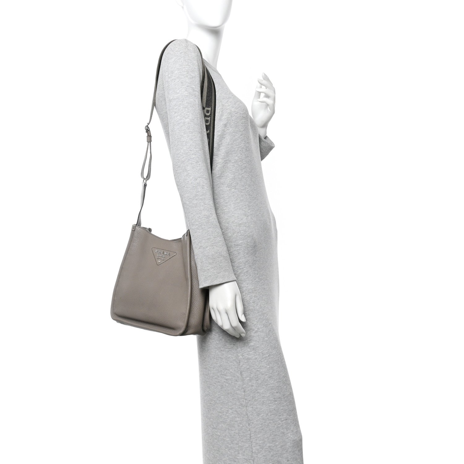 Vitello Daino Soft Hobo Messenger Bag Argilla