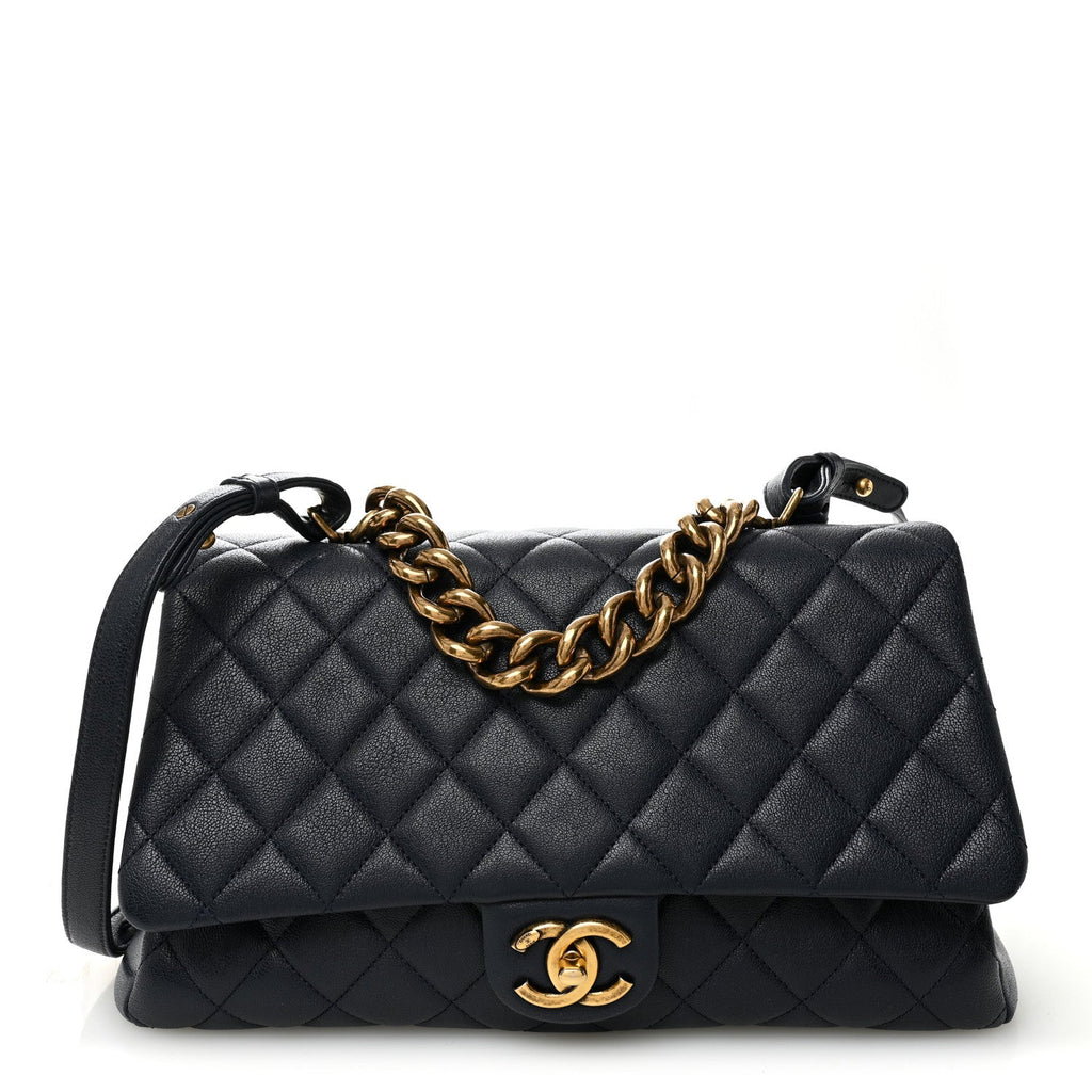Shiny Sheepskin Quilted Large Trapezio Flap Navy