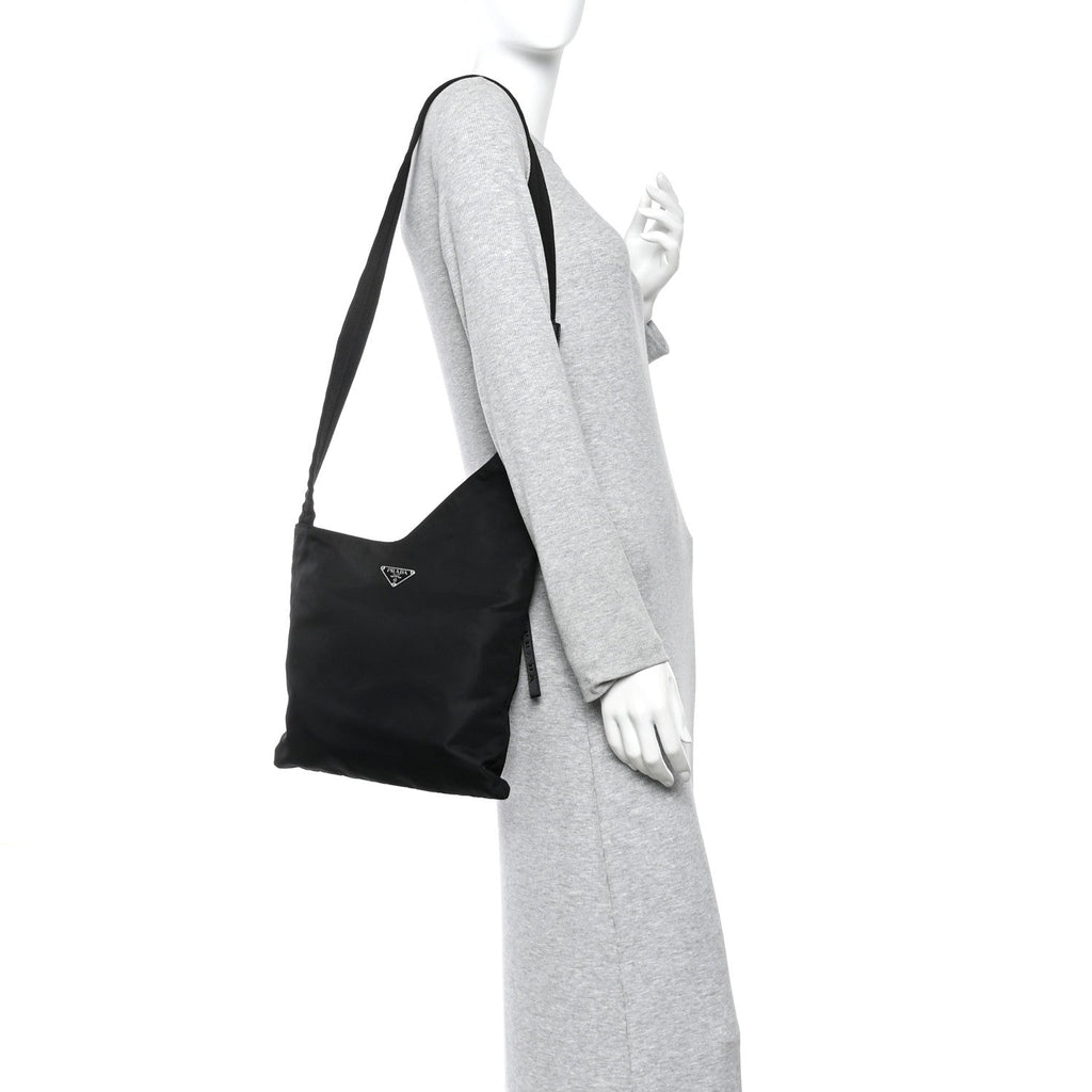 Tessuto Nylon Saffiano Flat Messenger Bag Black