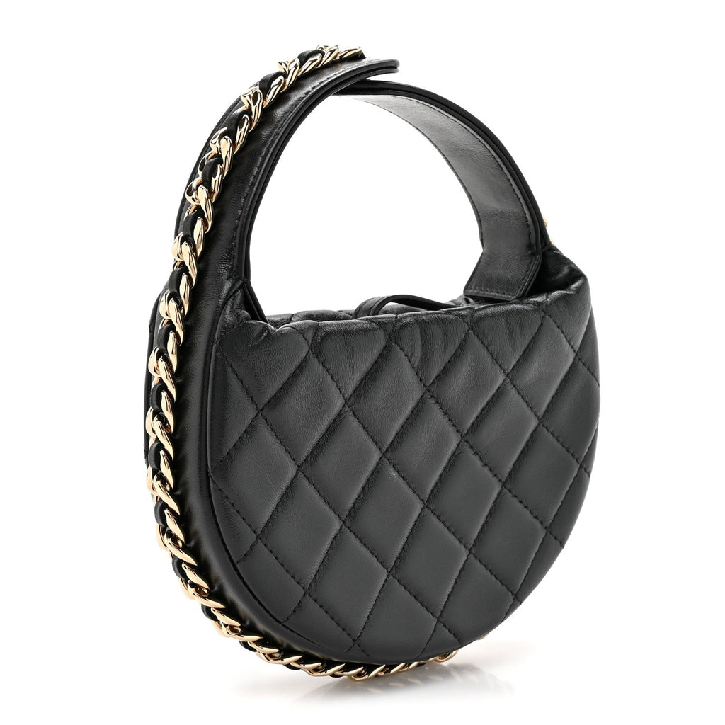 Lambskin Quilted Chain Around Pouch Black