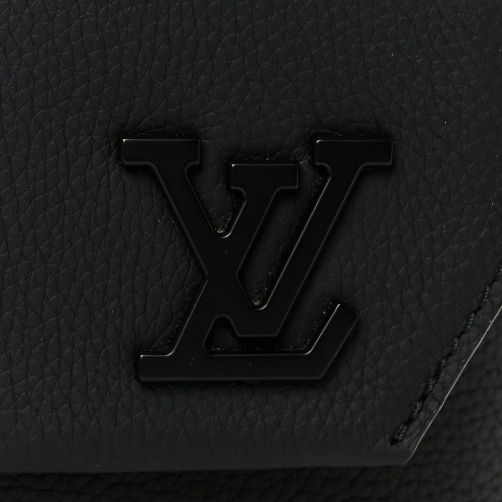 Calfskin Aerogram Fastline Messenger Black