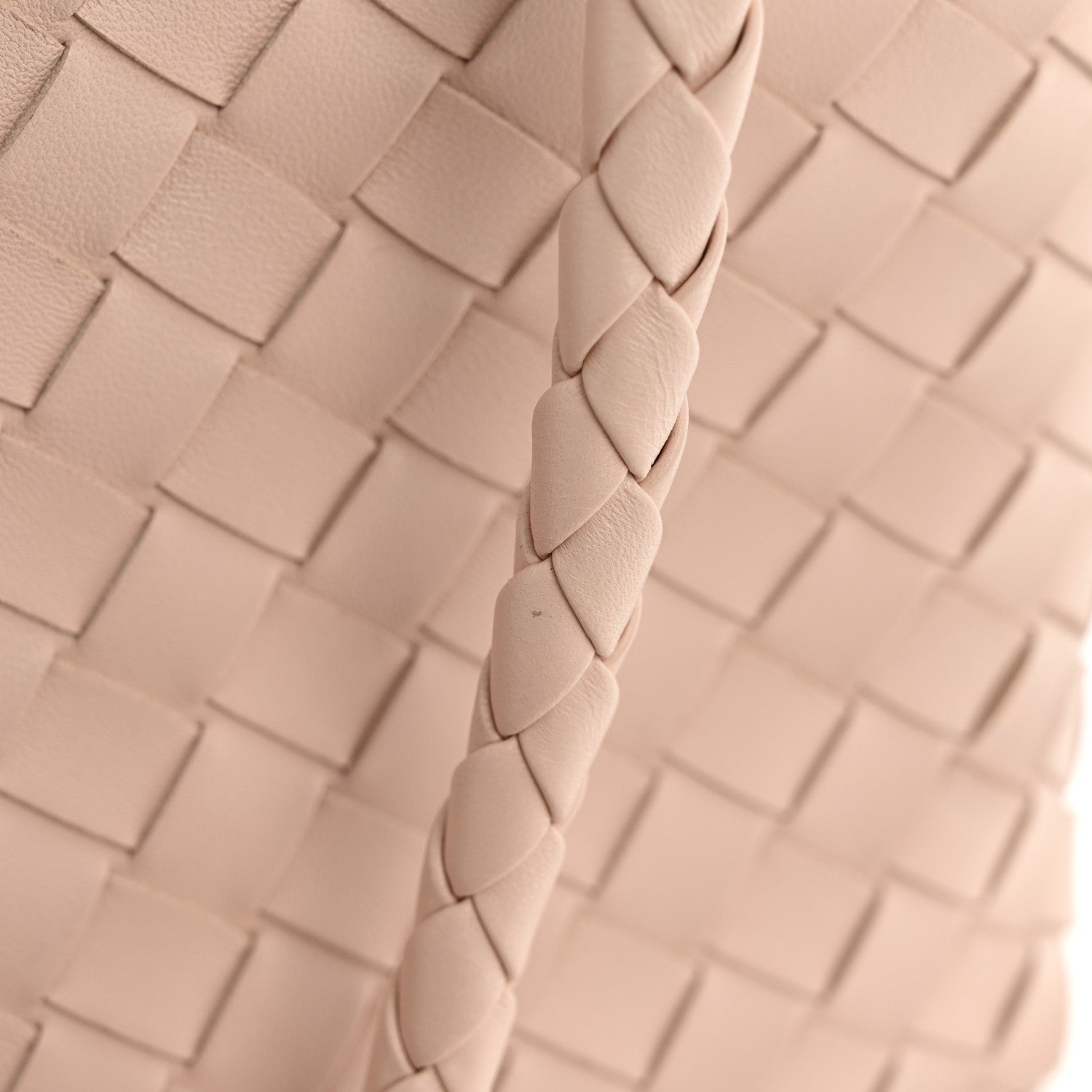 Nappa Intrecciato Medium Andiamo Shoulder Bag Lotus