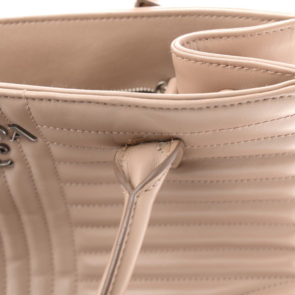 Soft Calfskin Impunture Diagramme Tote Cipria