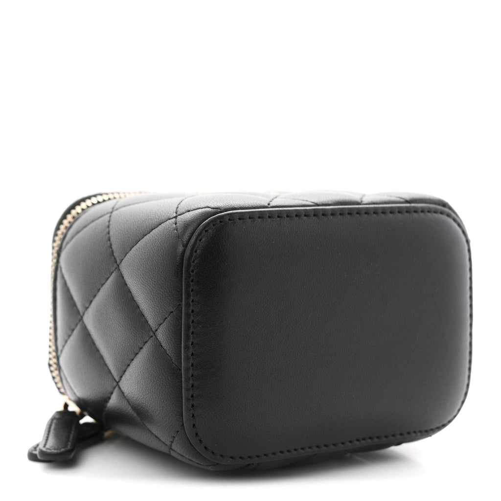 Lambskin Quilted Mini Pearl Crush Vanity Case With Chain Black