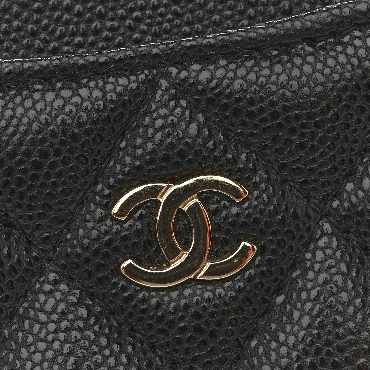 Caviar Quilted CC Zip Around  Holder Black