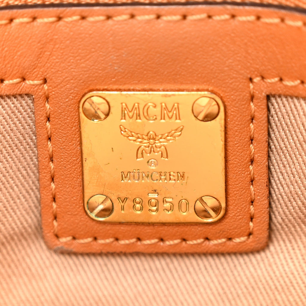 Visetos Medium Crossbody Pouch Cognac