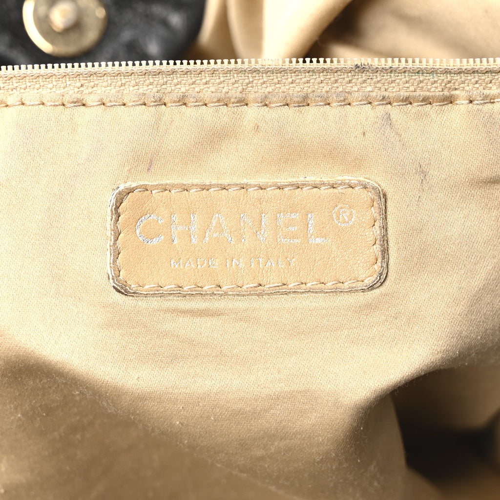 Vinyl XL Rock and Chain Flap Black
