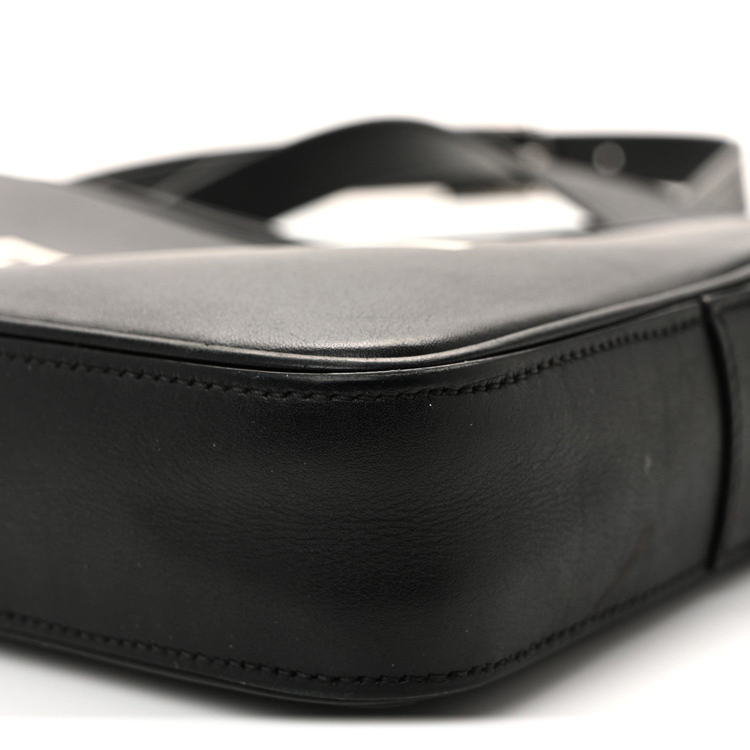 Smooth Calfskin Medium Messenger Bag Black