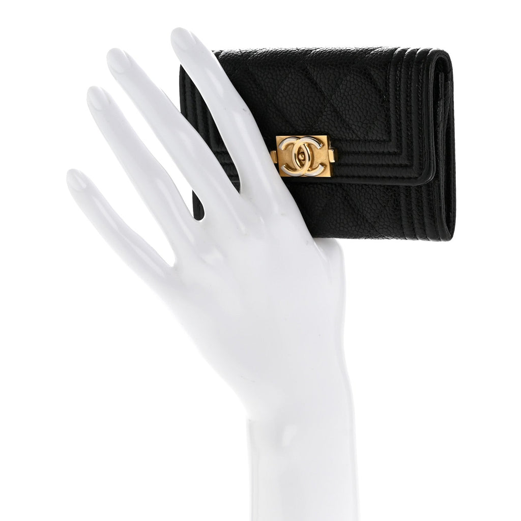 Caviar Quilted Boy Flap  Holder Black