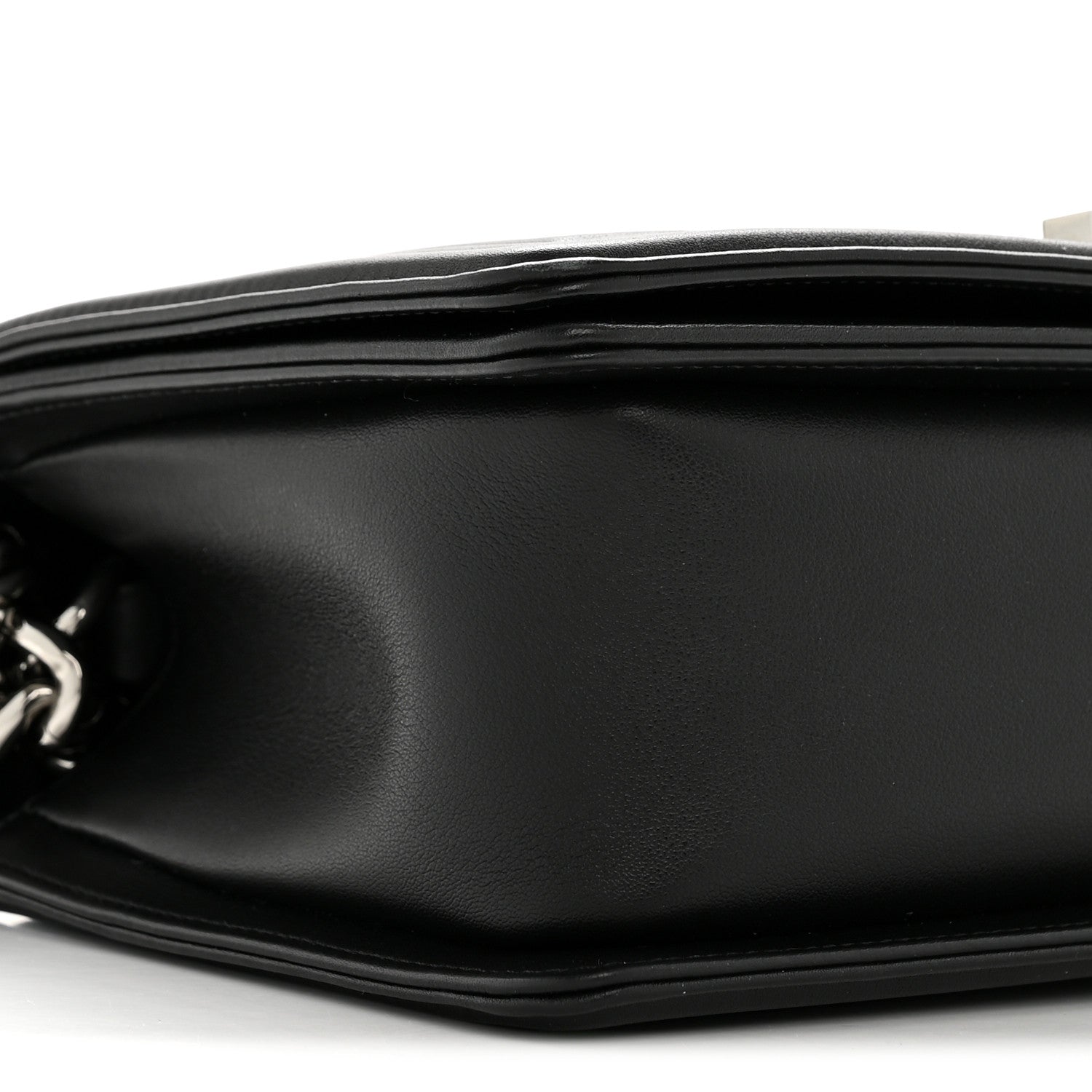 Lambskin Chevron Quilted Medium Boy Flap Black