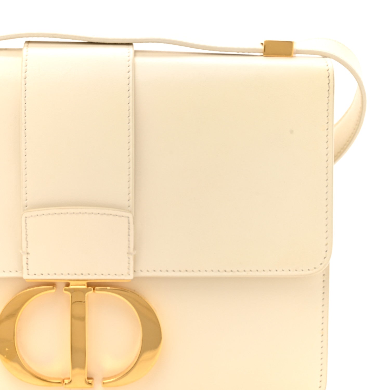Box Calfskin 30 Montaigne Flap Bag Latte
