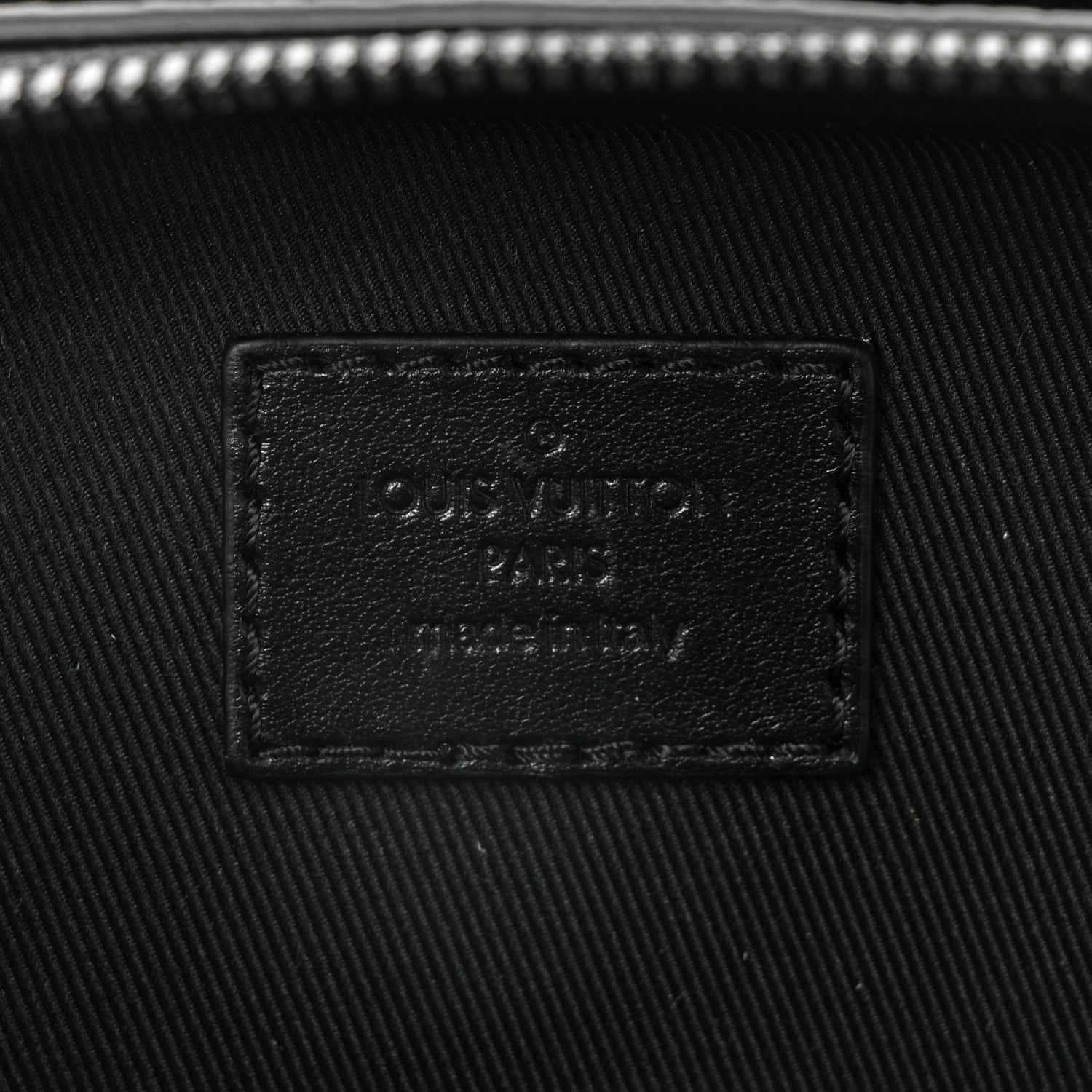 Taurillon Monogram Soft Trunk Black