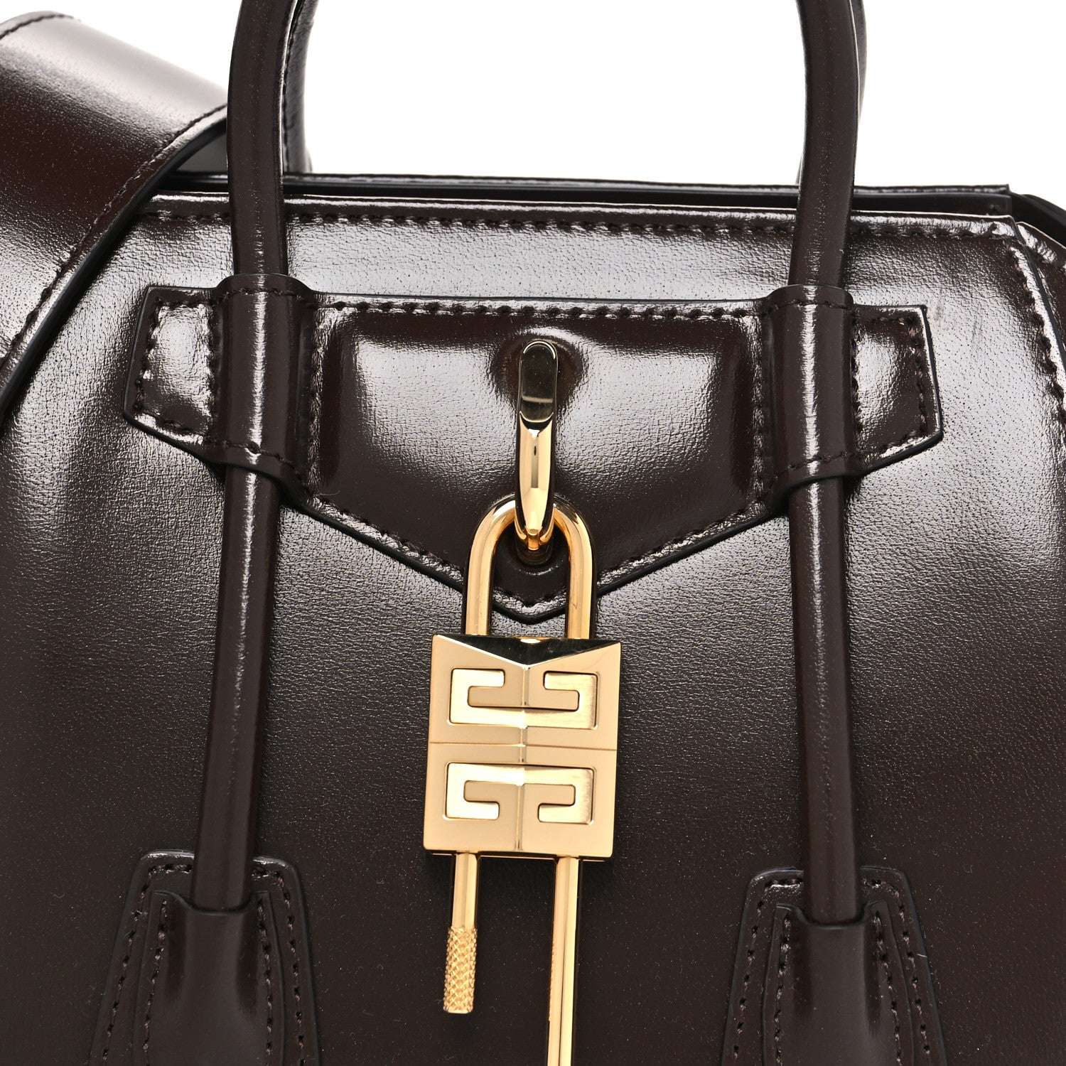 Box Calfskin Toy Lock Antigona Shoulder Bag Ebony Brown