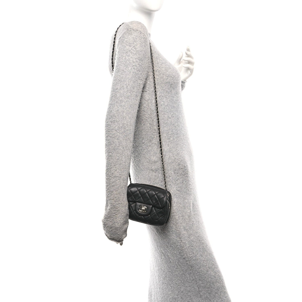Lambskin Stitched New Mini Flap Black