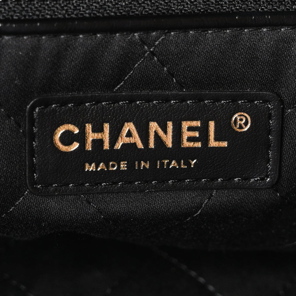 Shiny Calfskin Quilted Chanel 22 Black