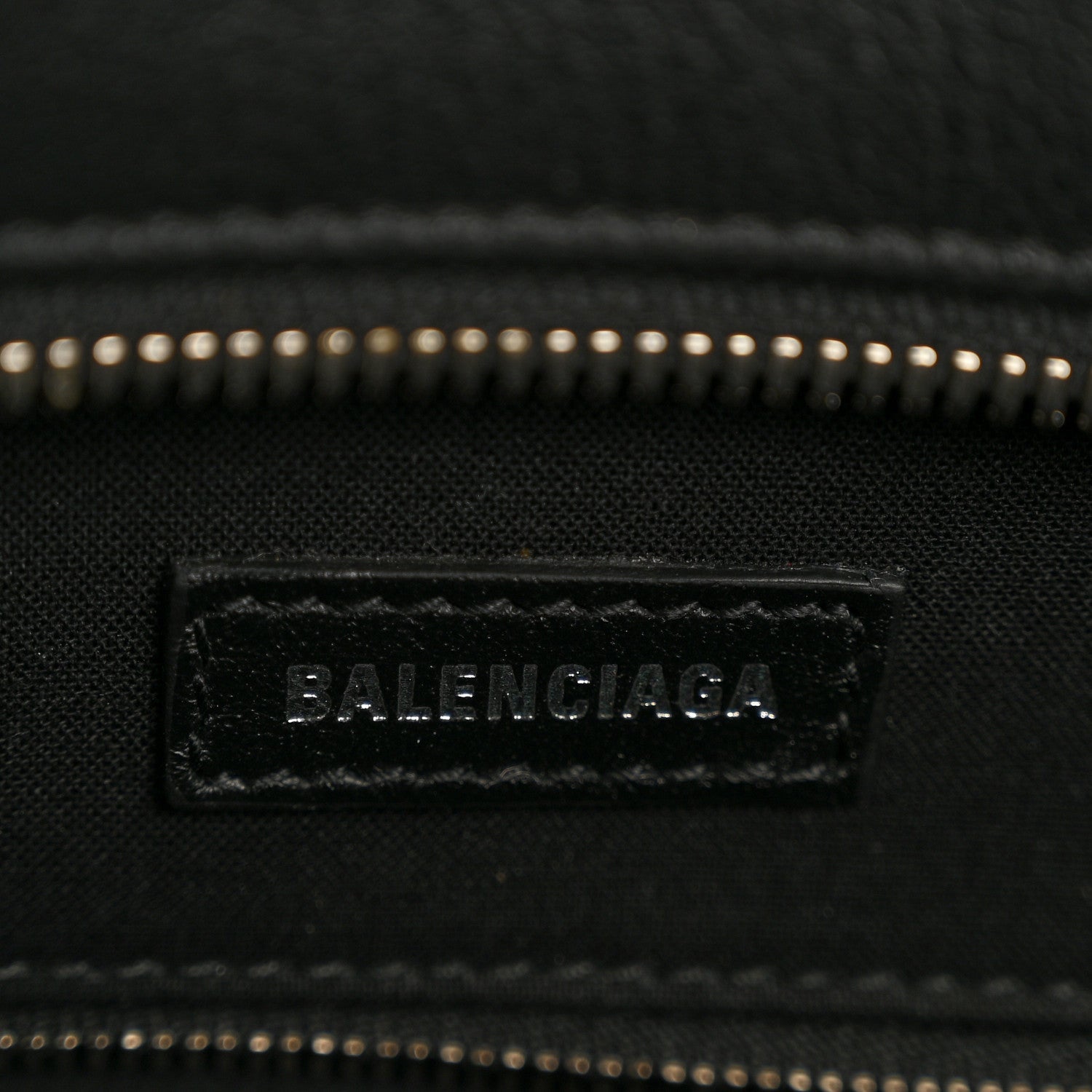 Smooth Calfskin Everyday East West Tote Bag Black