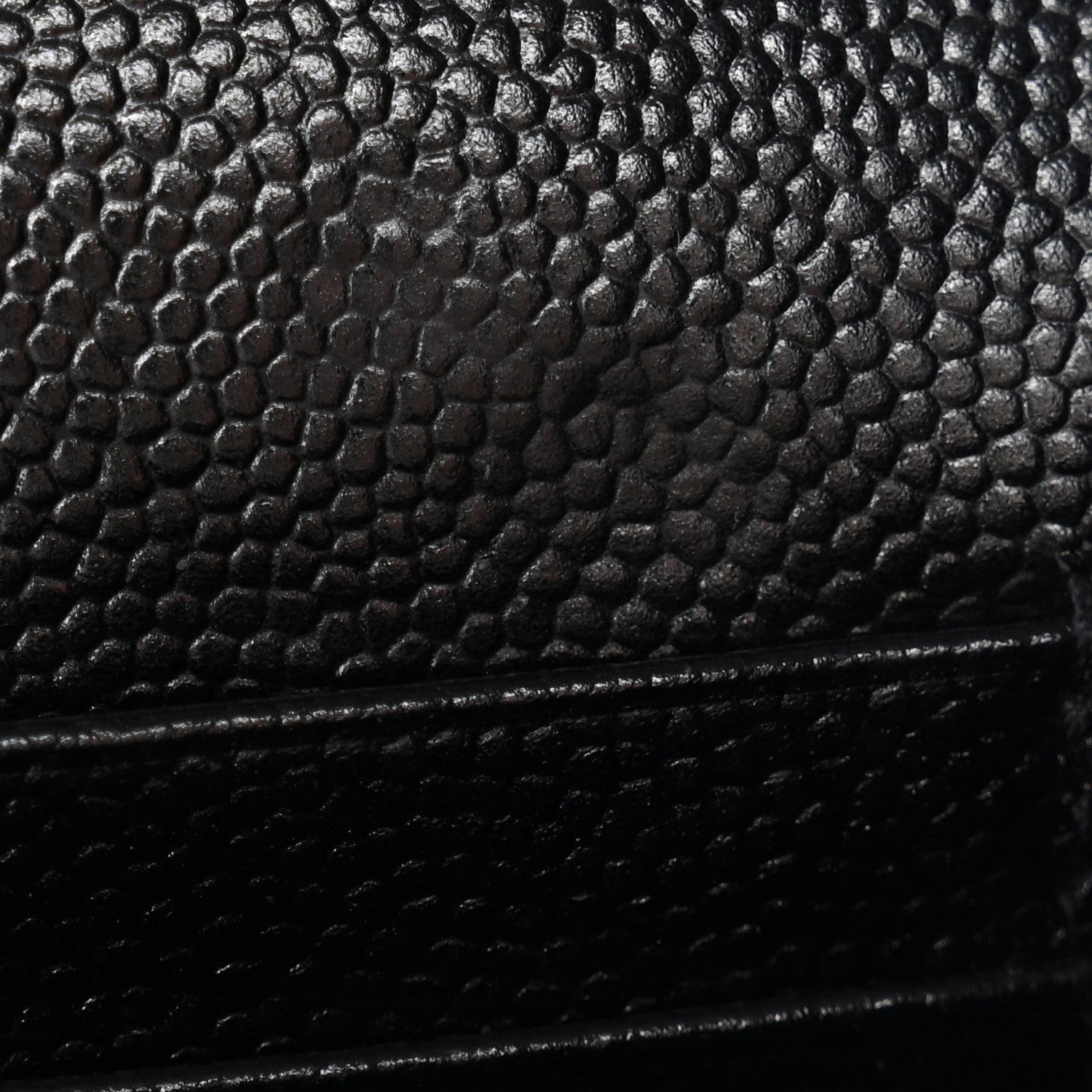 Grain De Poudre Matelasse Chevron Monogram Chain Wallet Black