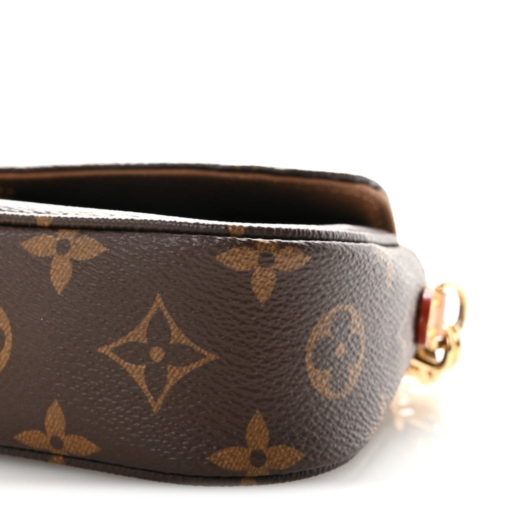 Monogram Ivy Wallet On Chain