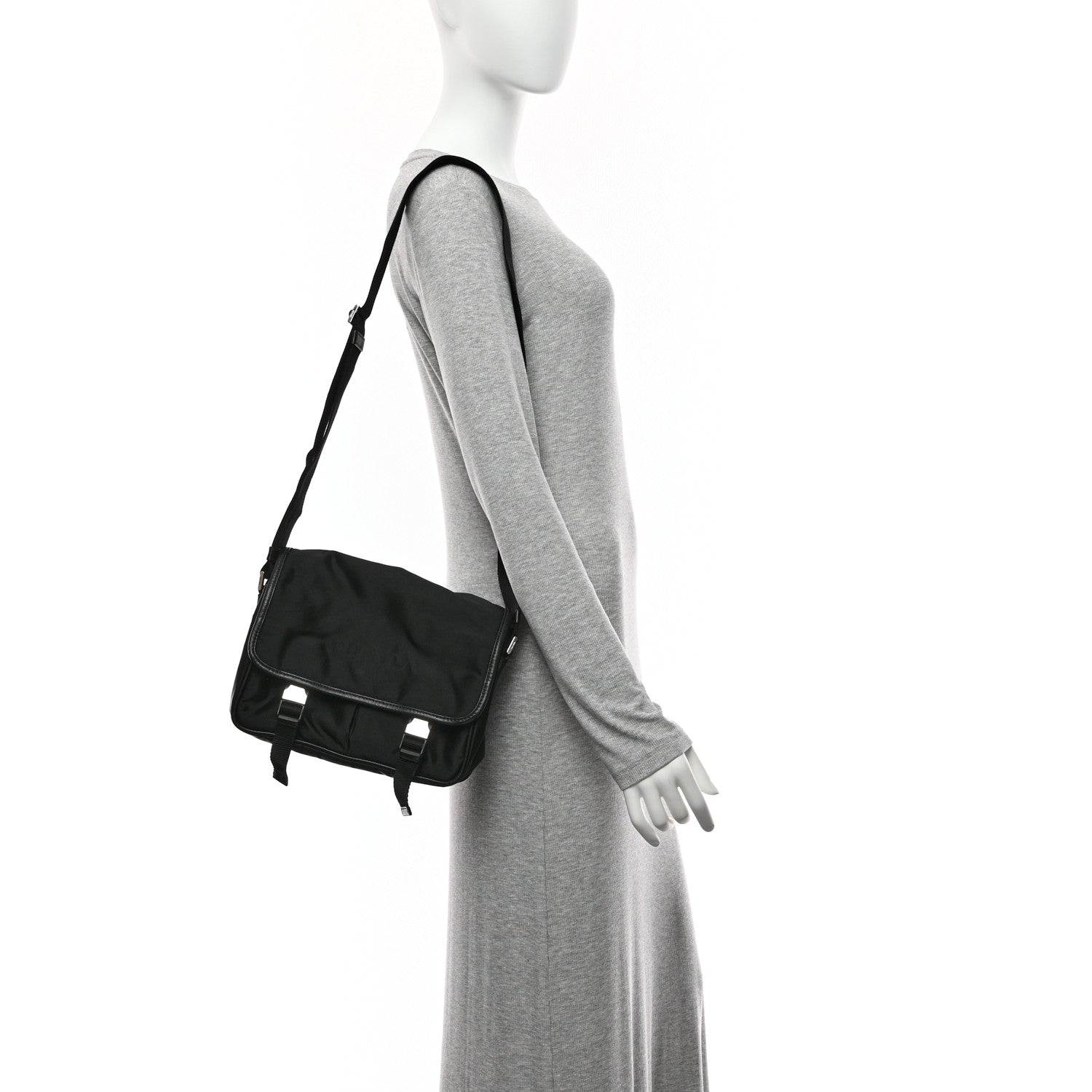 Tessuto Nylon Saffiano Logo Messenger Bag Black