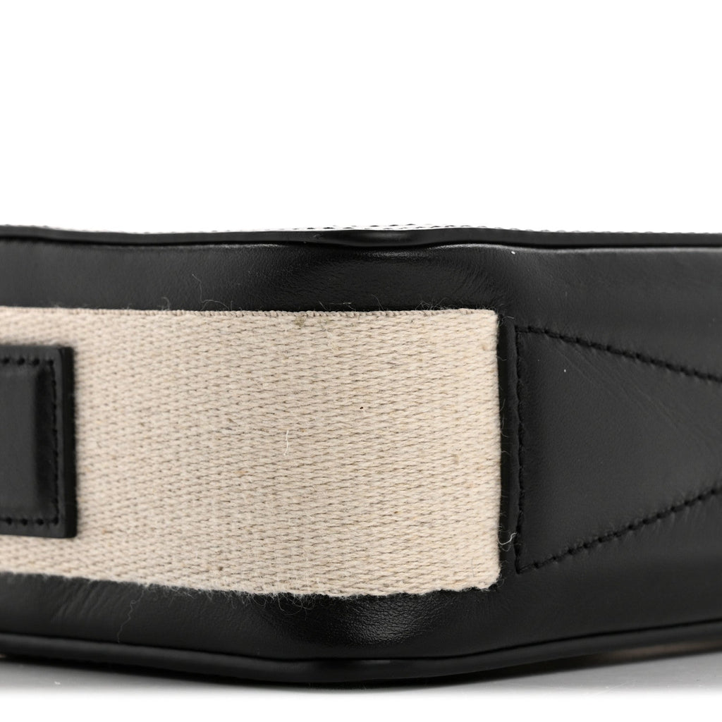 Smooth Calfskin Le Cuerda Horizontal Black