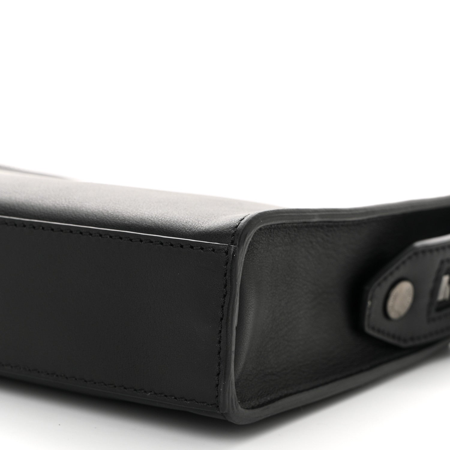 Vitello Grace Messenger Bag Black