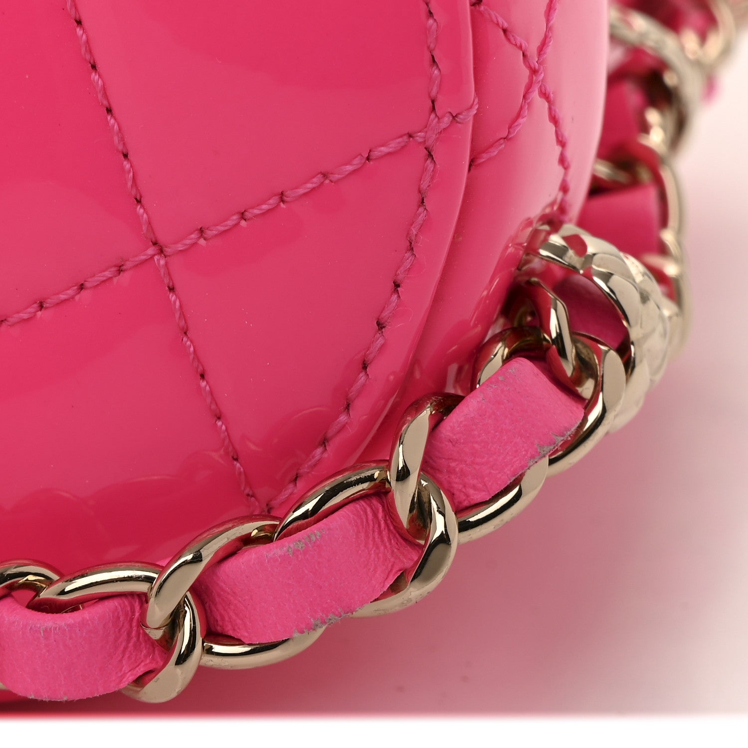 Patent Quilted CC Vani-Tea Case With Chain Neon Pink