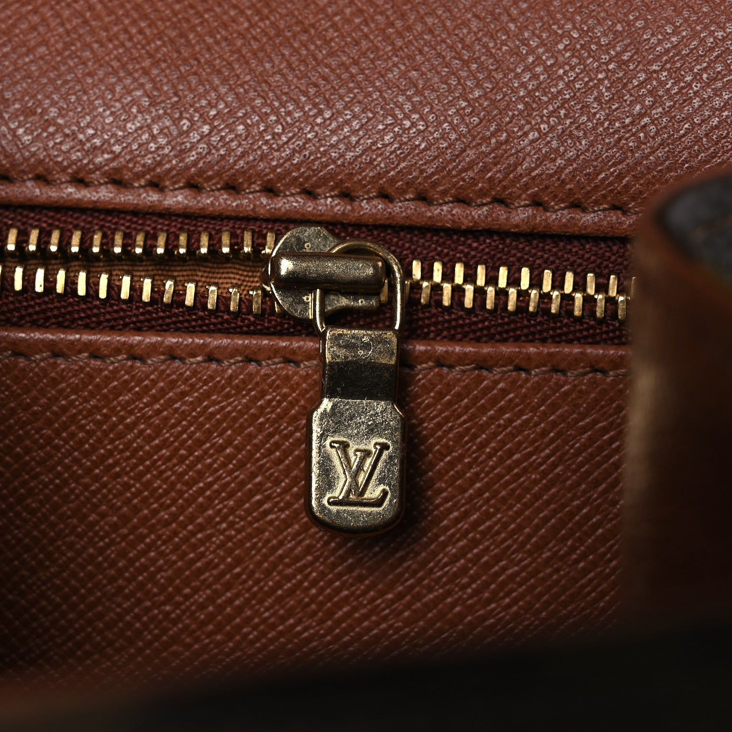 Monogram Pochette Dame 26