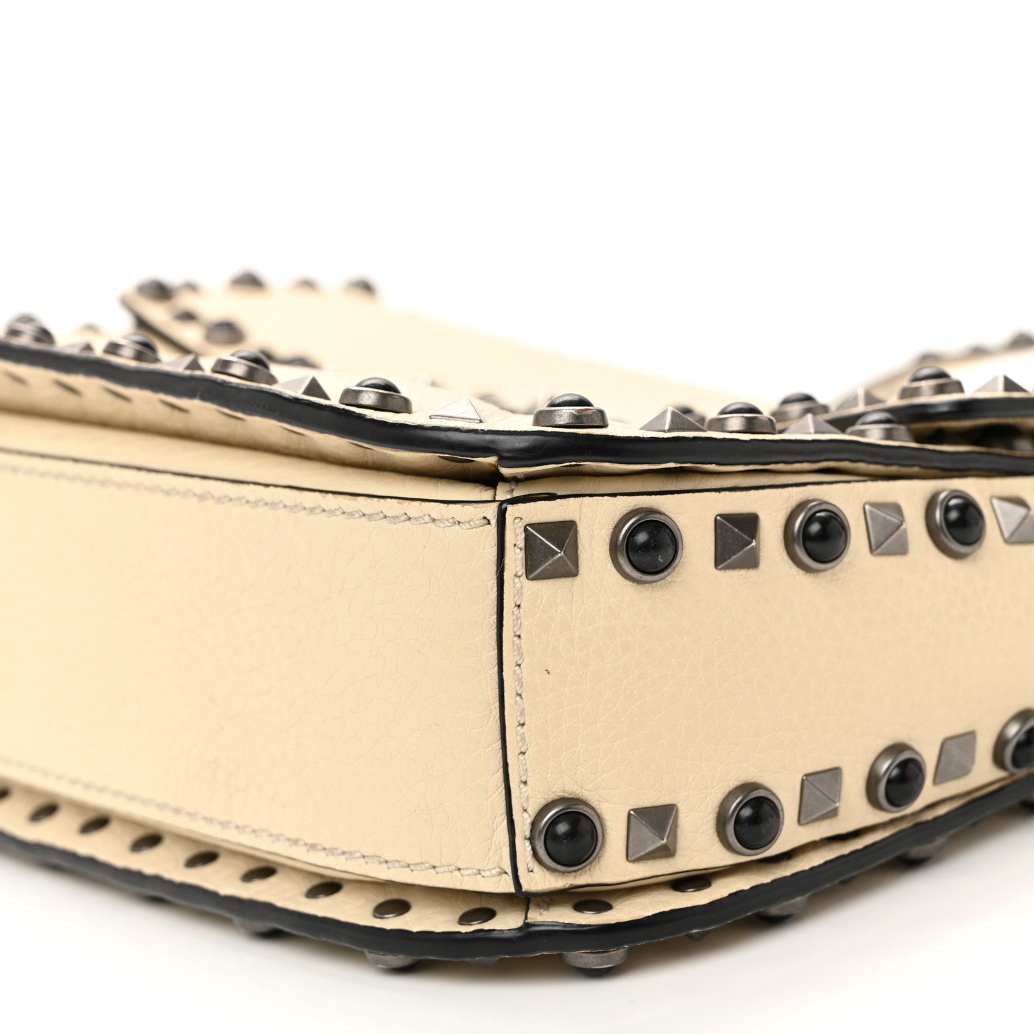 Pebbled Calfskin Onyx Medium Guitar Strap Rockstud Rolling Flap Saddle Bag Ivory