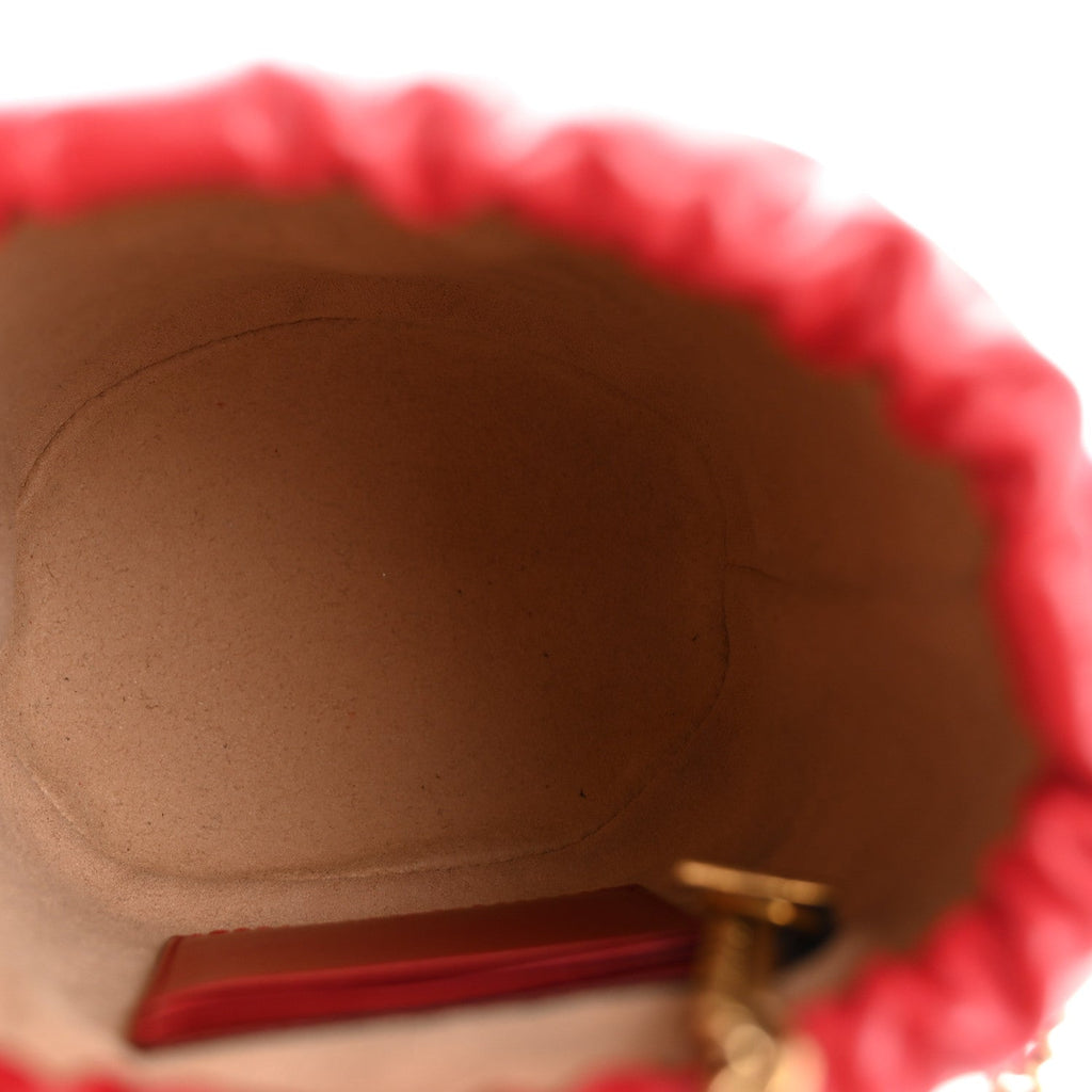 Calfskin Matelasse Mini GG Marmont 2.0 Bucket Bag Hibiscus Red