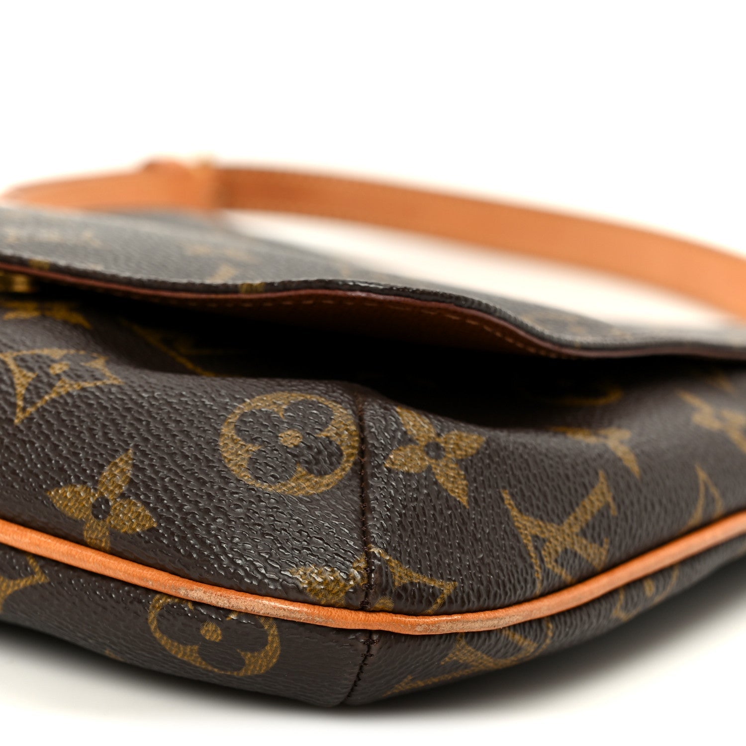 Monogram Musette Salsa