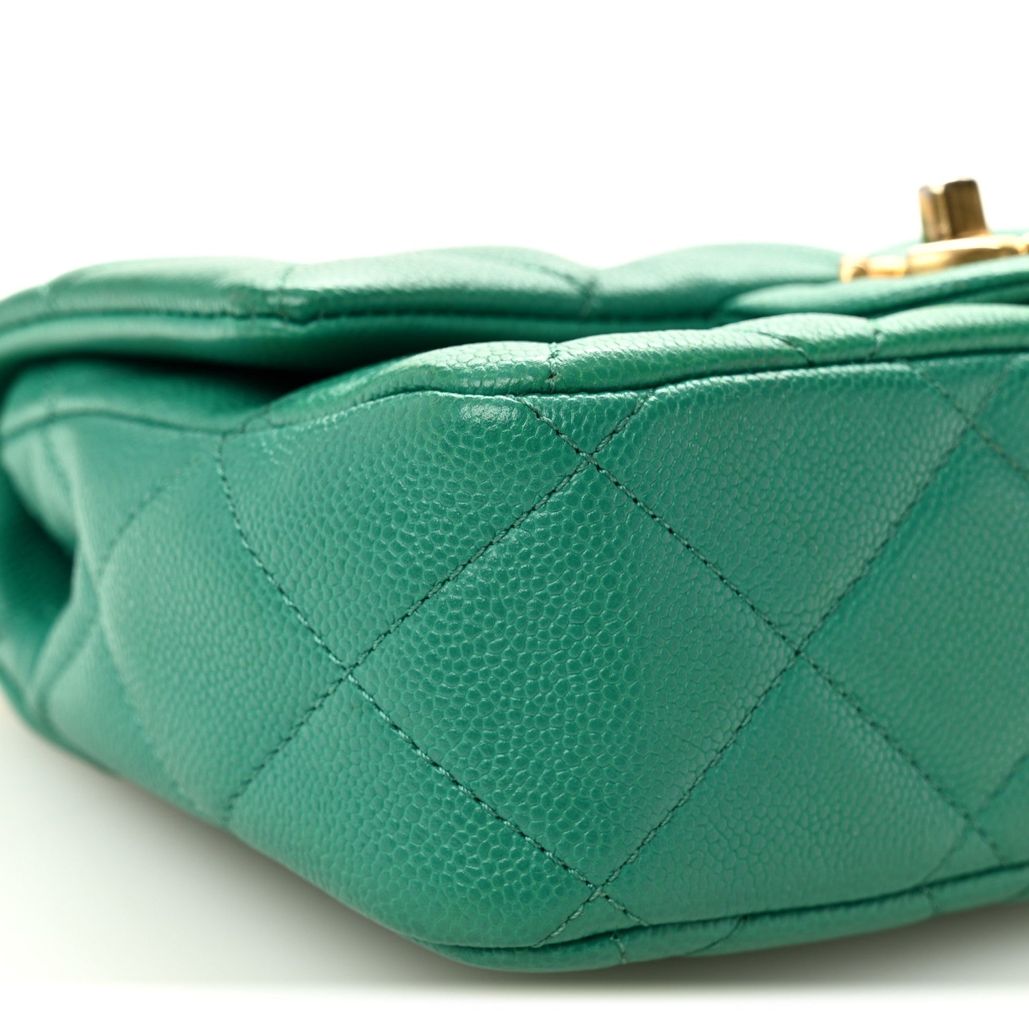 Caviar Quilted Sweetheart Flap Green