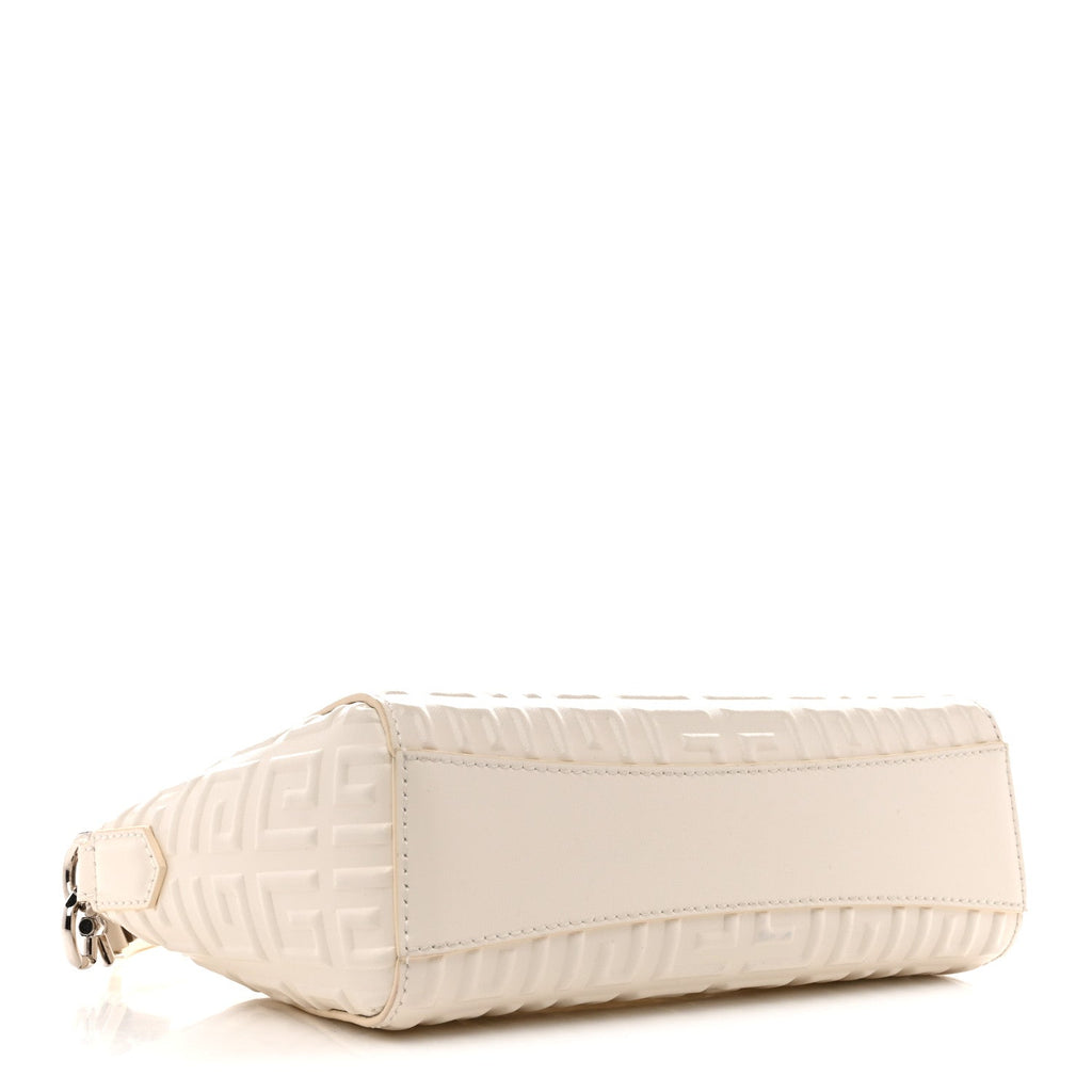 Calfskin Logo Embossed XS Antigona 4G Ivory