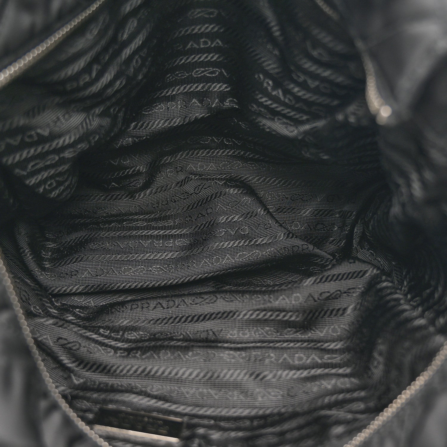 Nylon Tessuto Quilted Chain Shoulder Bag Black
