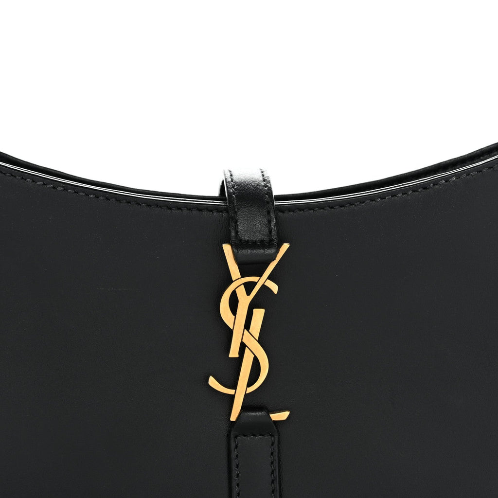 Smooth Calfskin Le 5 A 7 Mini Hobo Black