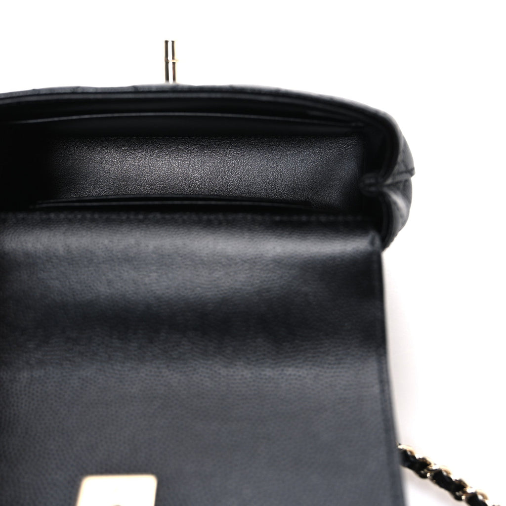 Caviar Quilted Coco Handle Clutch With Chain Black