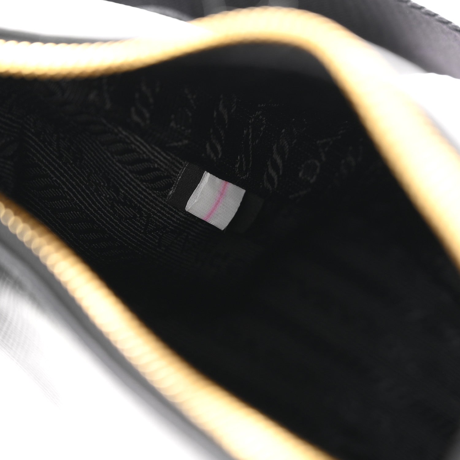 Saffiano Lux Re-Edition 2005 Shoulder Bag Black