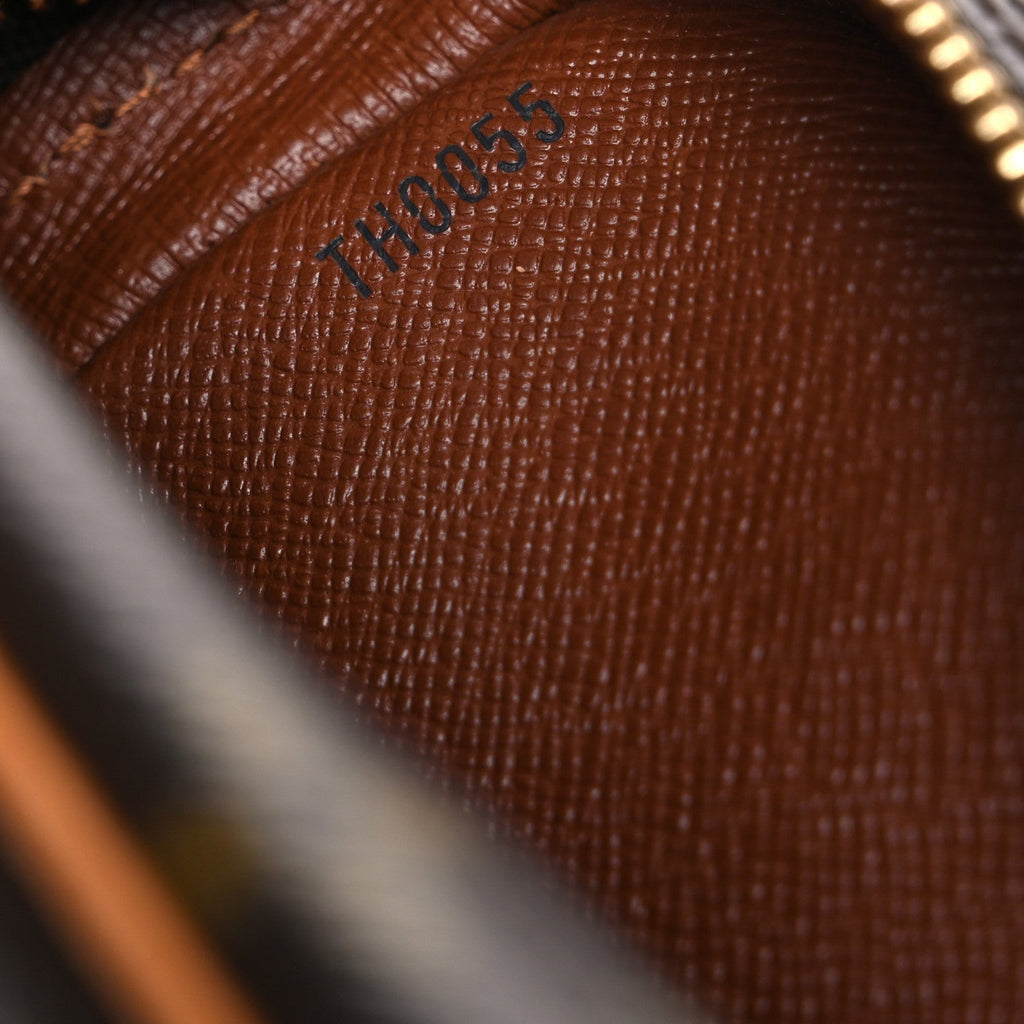 Monogram Amazone