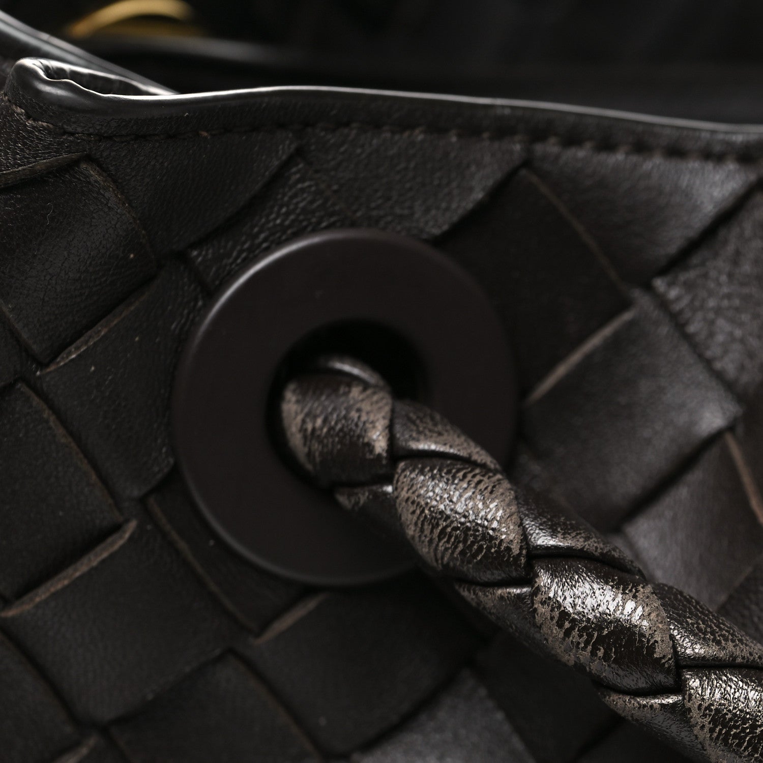 Nappa Intrecciato Medium Andiamo Shoulder Bag Fondant