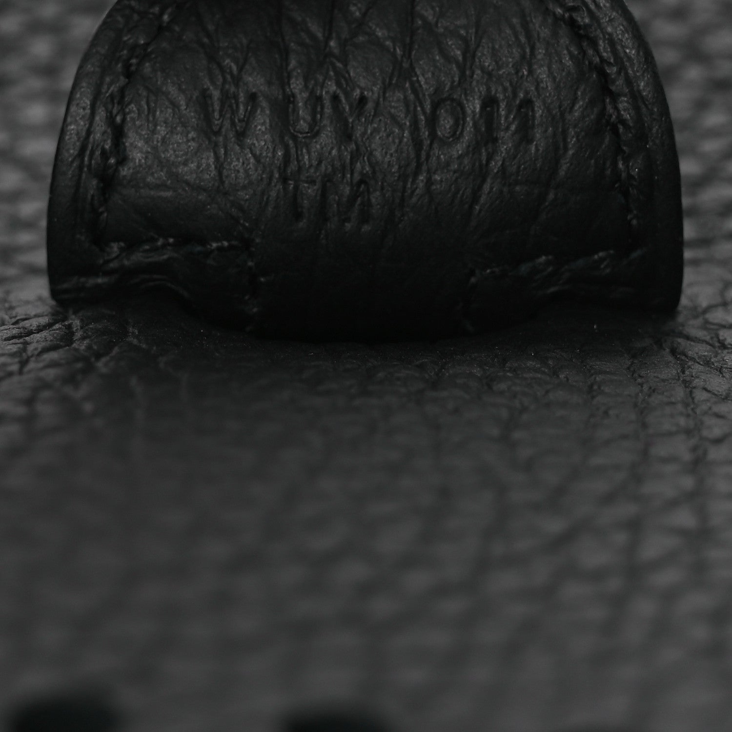 Taurillon Clemence Evelyne III PM Black