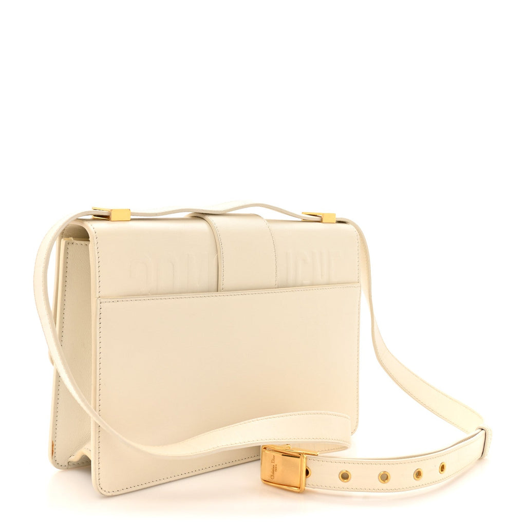 Box Calfskin 30 Montaigne Flap Bag Latte