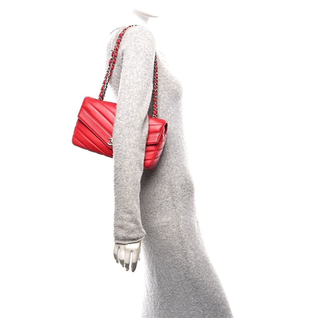 Caviar Chevron Quilted Single Flap Red