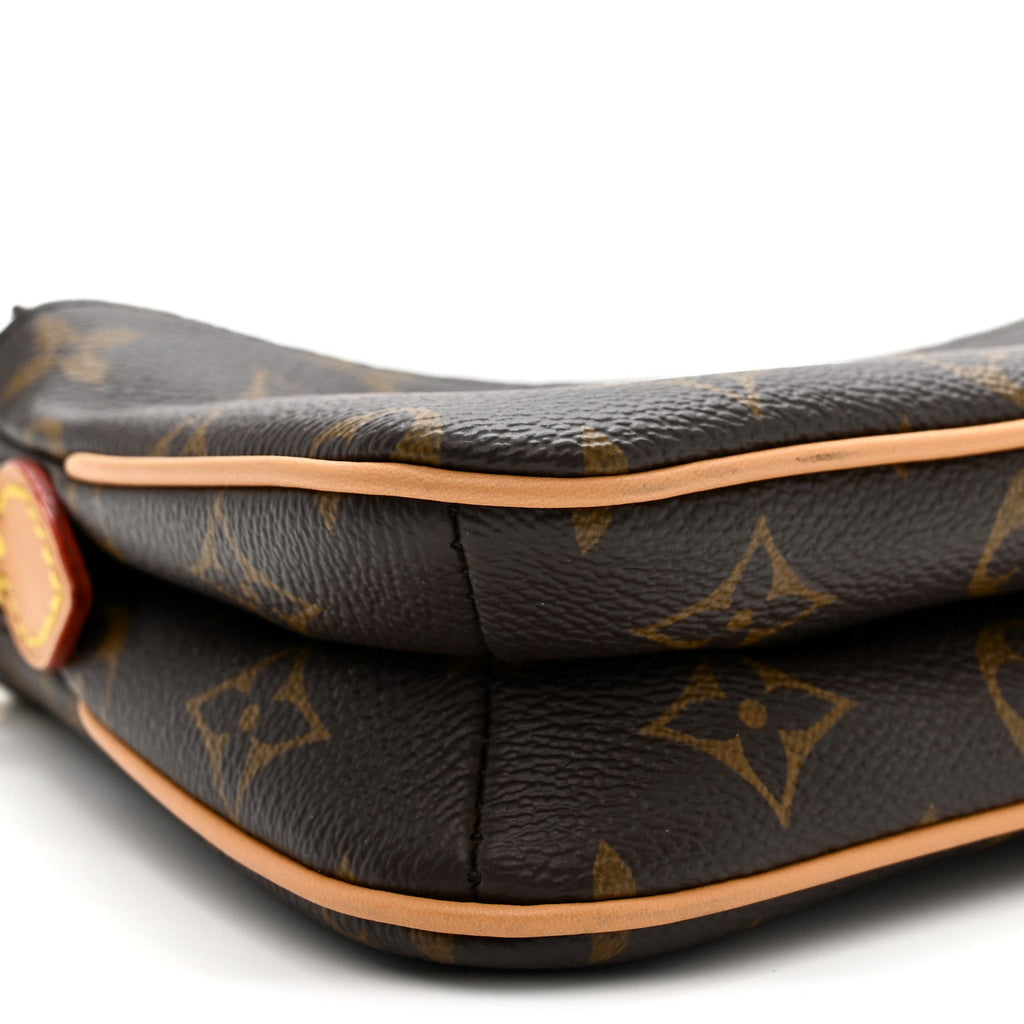 Monogram Liv Pochette