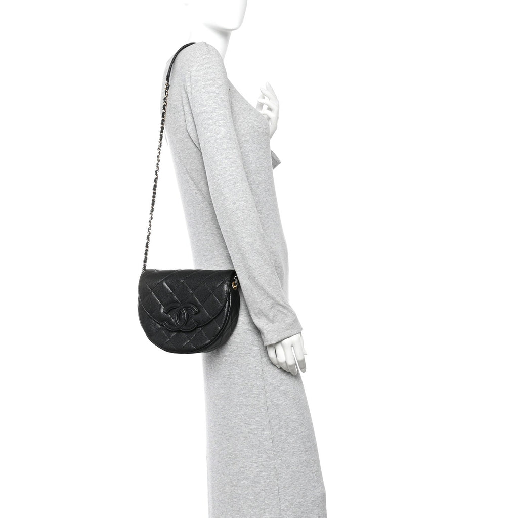 Caviar Quilted Small Messenger Flap Black