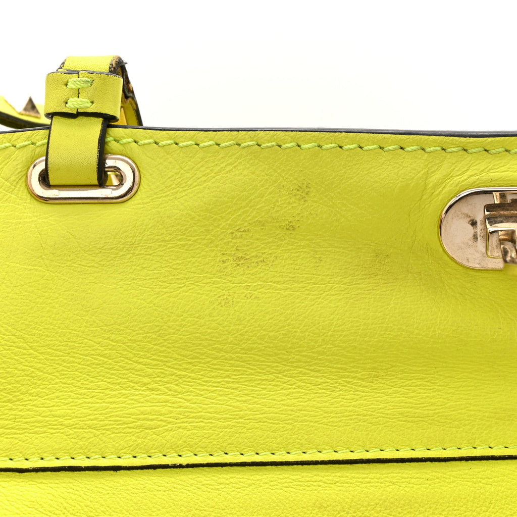 Vitello Medium Rockstud Tote Yellow Fluo
