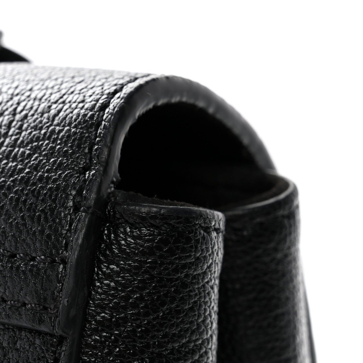 Small Classic Grain Calfskin Medium Lily Black