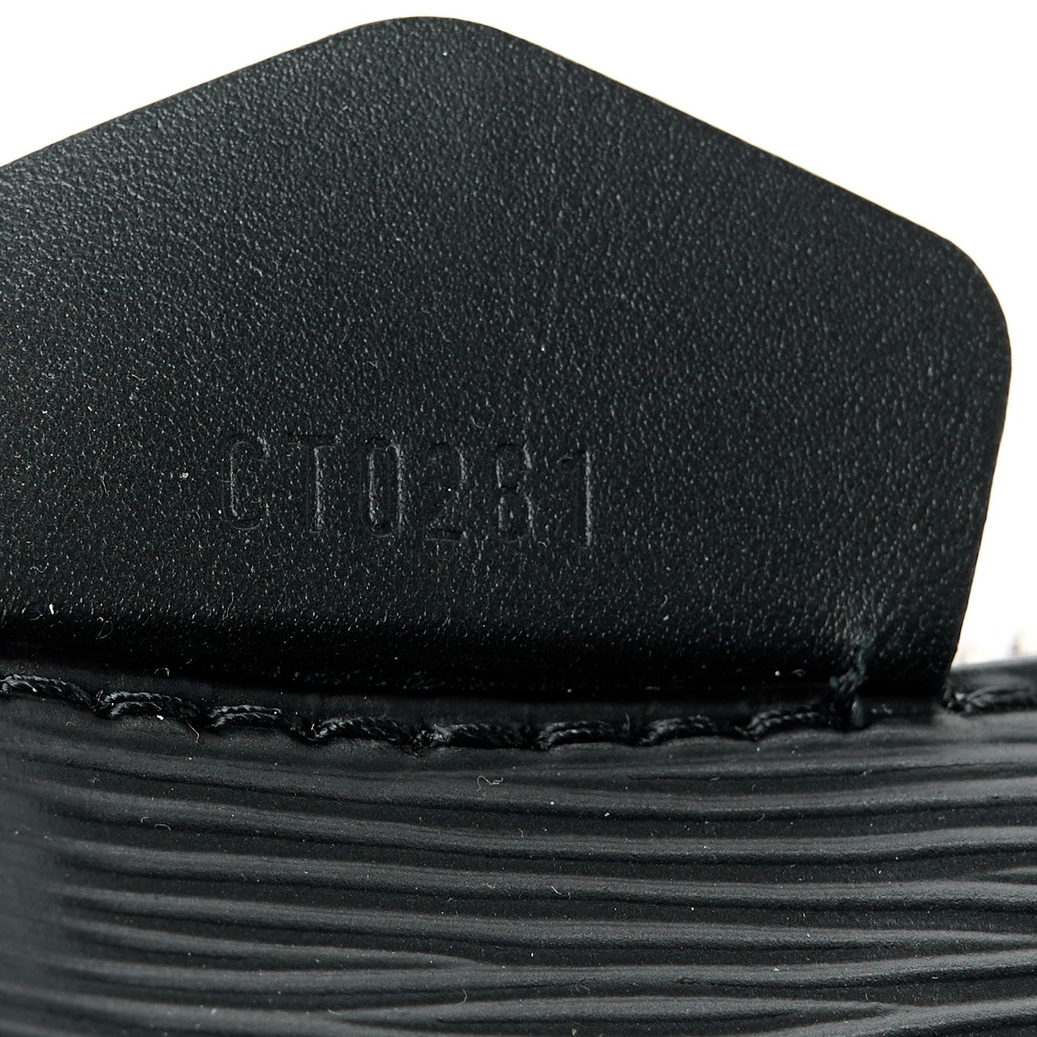 Epi Easy Pouch On Strap Black